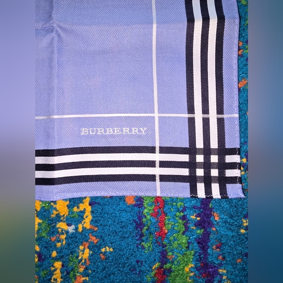 New Burberry Vintage Neckerchief Handkerchief Pocket Square Blue White - Picture 5 of 5